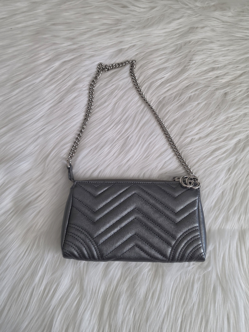 Gucci Marmont Mini Shoulder Bag - Picture 2 of 8